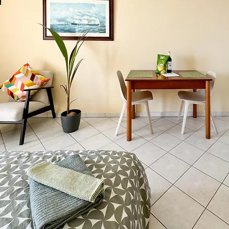 Eviaxl Appartement Khrónia